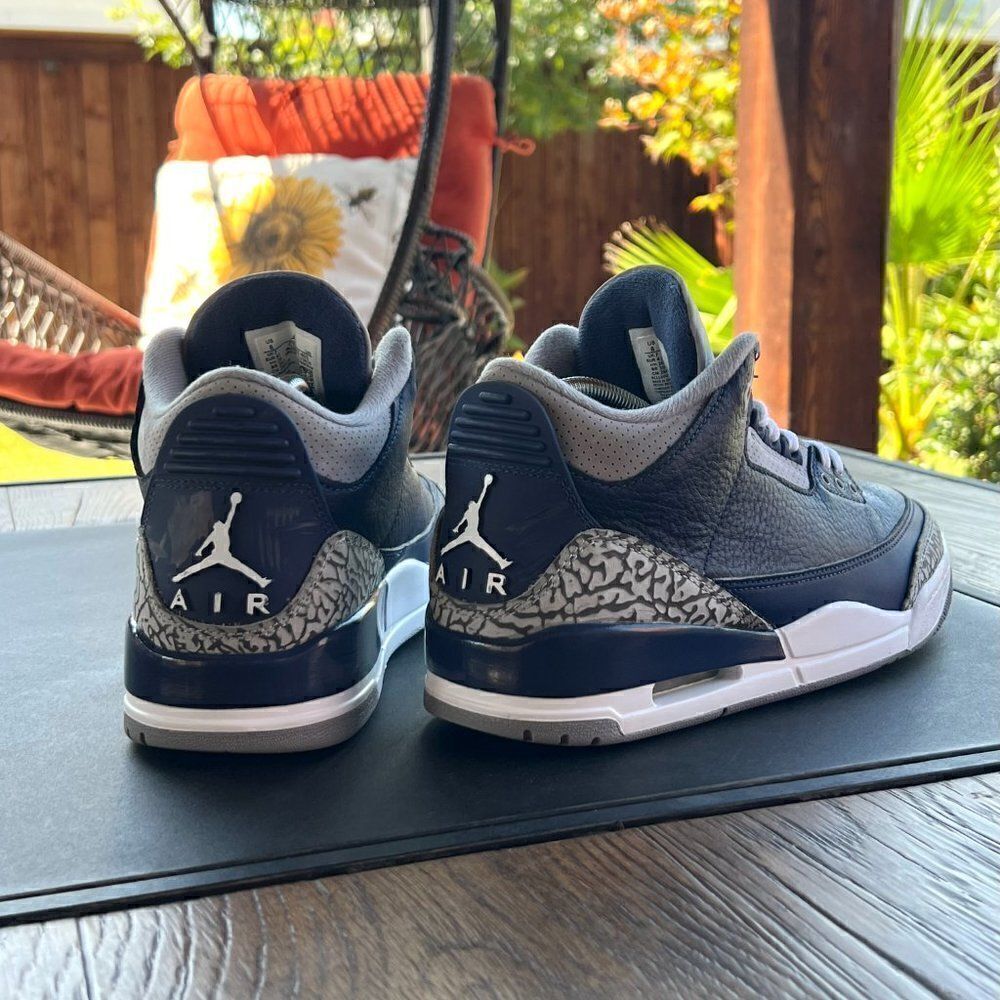 Air Jordan 3 Retro 'Georgetown' (2021) - Picture 7 of 10